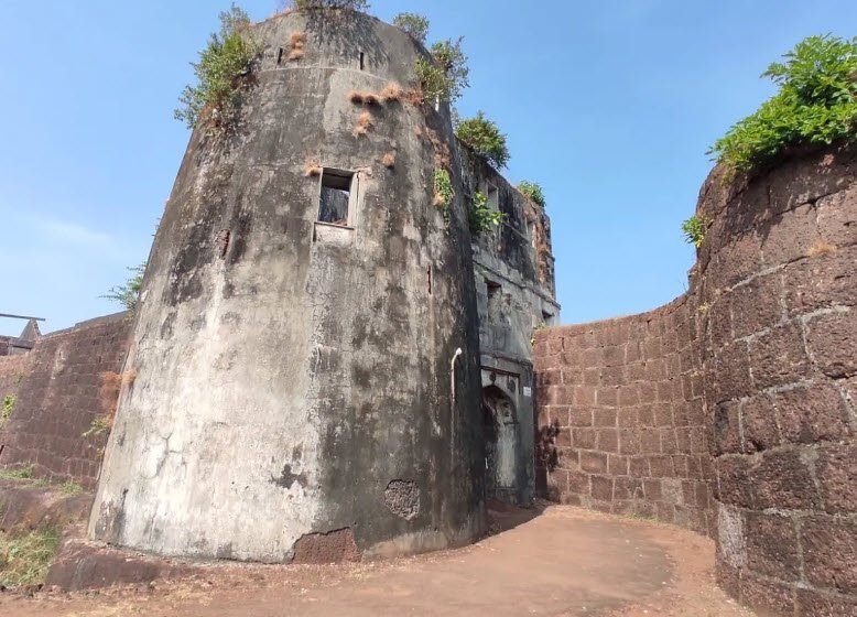 Junglee Jaigad Fort, Maharashtra, India